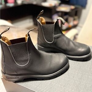Blundstone Black Leather Ankle Boots